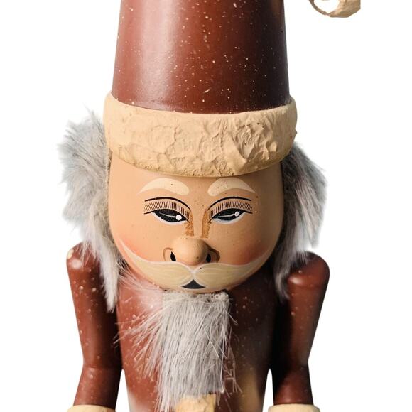 Vintage 15” Workbench Folk Art ‘The Children Were Nested’ Wooden Nutcracker 2003 - Picture 9 of 10